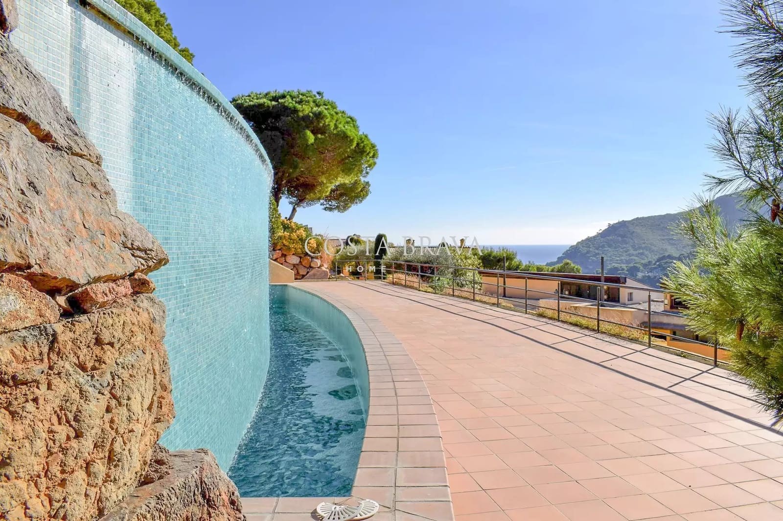 Moradia para arrendar em Begur com piscina garagem - 2 500 € (Ref: 8937244)