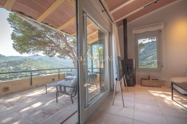 Willa do wynajęcia w Begur z basenem garażem - 2 500 € (Ref: 8937244)