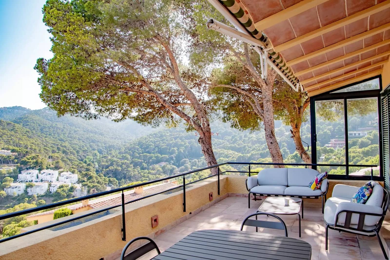 Moradia para arrendar em Begur com piscina garagem - 2 500 € (Ref: 8937244)