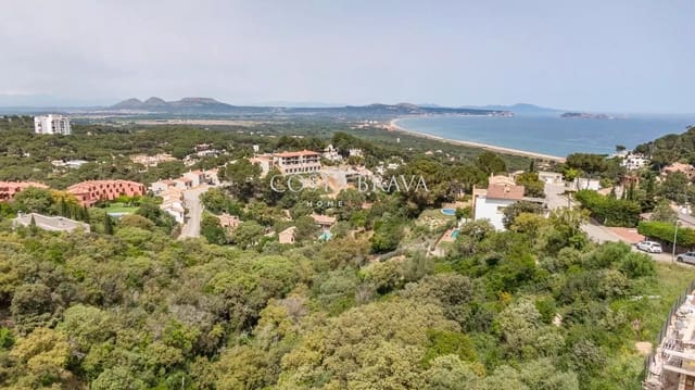 Grunde uden byggetilladelser til salg i Sa Riera, Begur - € 150.000 (Ref: 8970529)