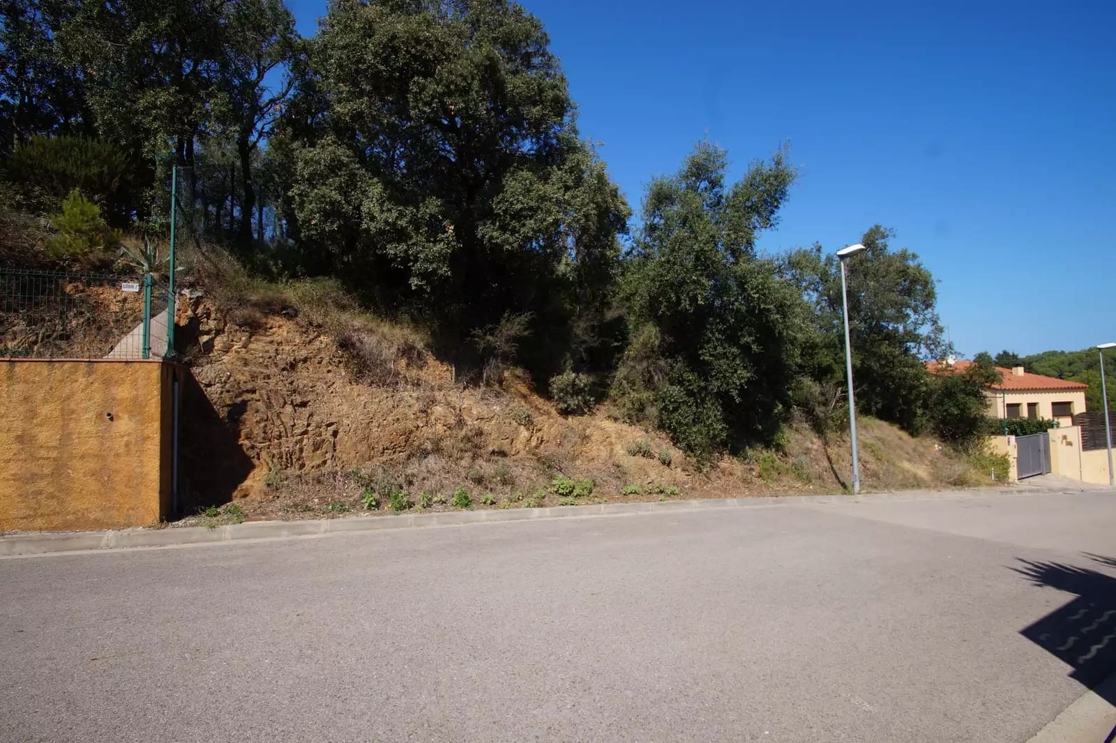 Grunde uden byggetilladelser til salg i Begur - € 135.000 (Ref: 8976283)