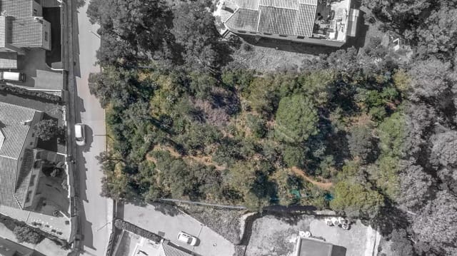 Grunde uden byggetilladelser til salg i Begur - € 135.000 (Ref: 8976283)