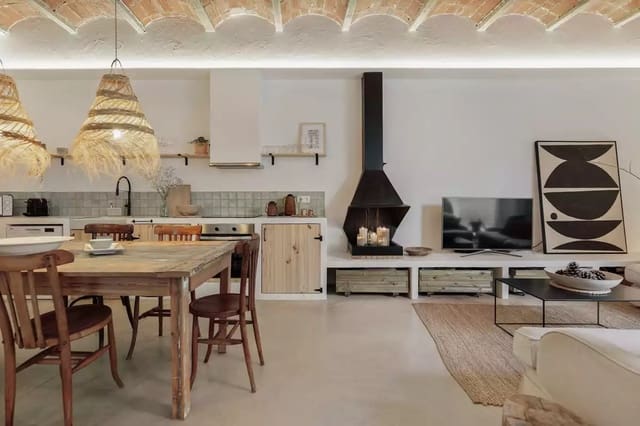 3 soveværelse Rækkehus til leje i Gualta med garage - € 1.590 (Ref: 8985786)