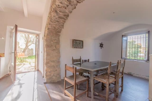 6 soveværelse Byhus til salg i Palafrugell - € 615.000 (Ref: 9003292)