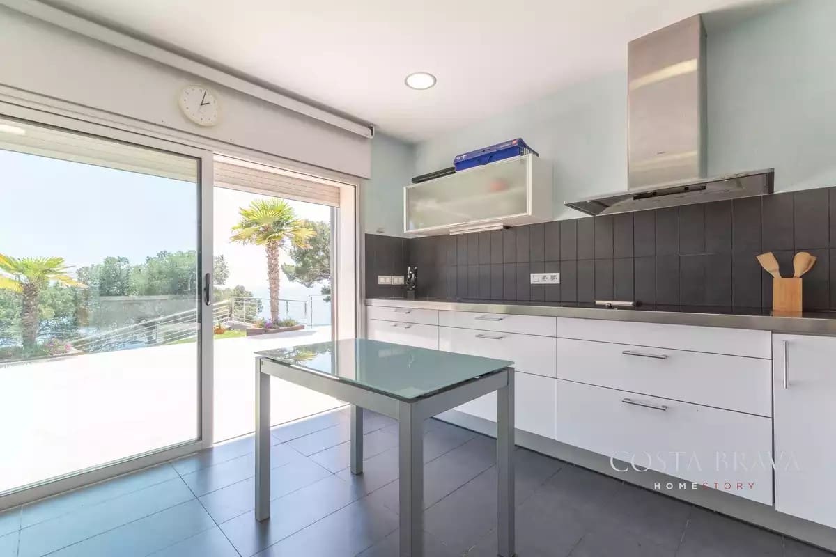 5 soveværelse Villa til salg i Llafranc med swimmingpool garage - € 2.375.000 (Ref: 9042472)