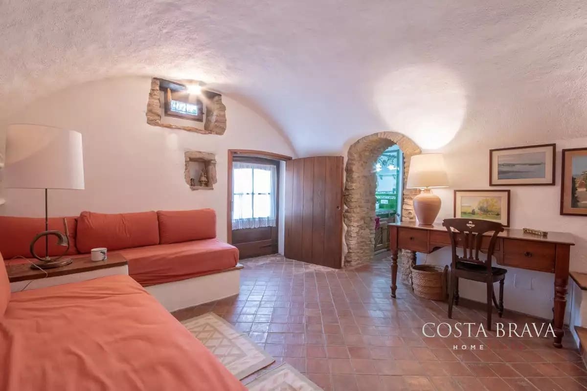 3 camera da letto Villetta a Schiera da affittare in Forallac - 5.000 € (Rif: 9068905)