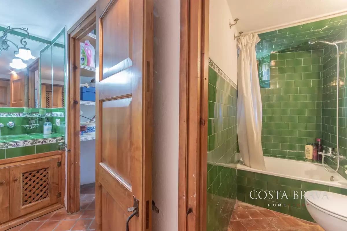 3 camera da letto Villetta a Schiera da affittare in Forallac - 5.000 € (Rif: 9068905)