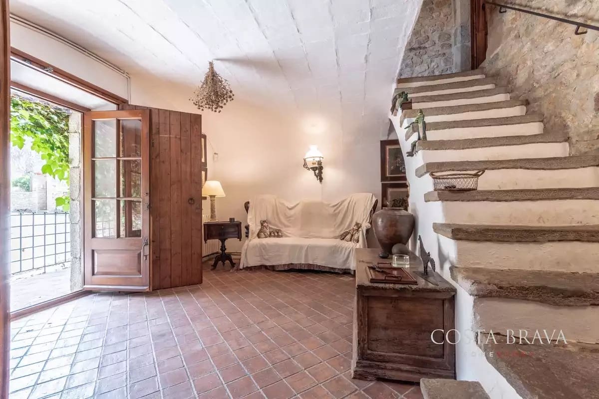 3 camera da letto Villetta a Schiera da affittare in Forallac - 5.000 € (Rif: 9068905)