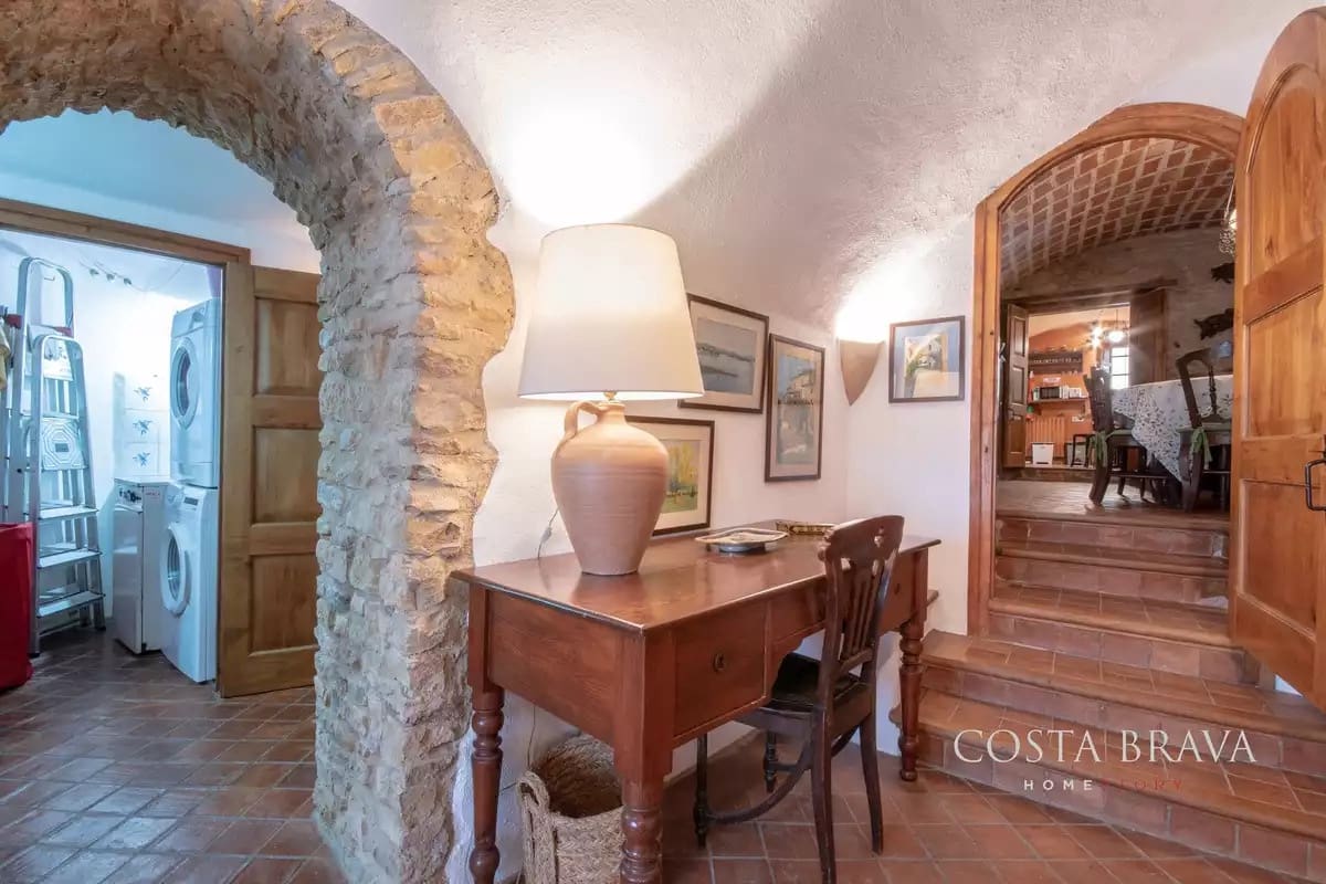 3 camera da letto Villetta a Schiera da affittare in Forallac - 5.000 € (Rif: 9068905)