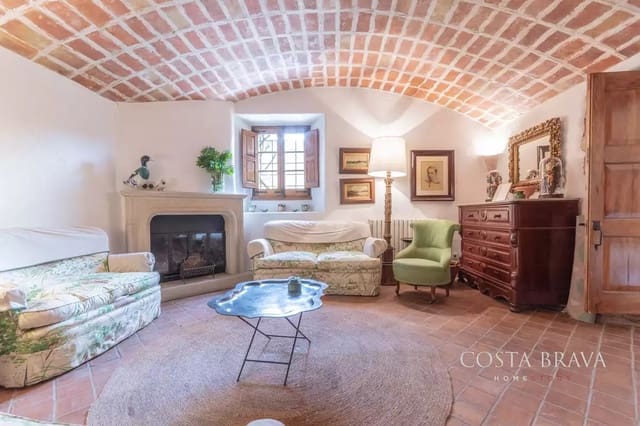 3 bedroom Terraced Villa for rent in Forallac - € 5,000 (Ref: 9068905)