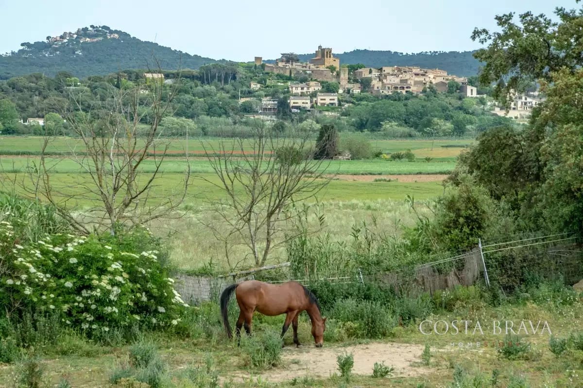 3 camera da letto Villetta a Schiera da affittare in Forallac - 5.000 € (Rif: 9068905)