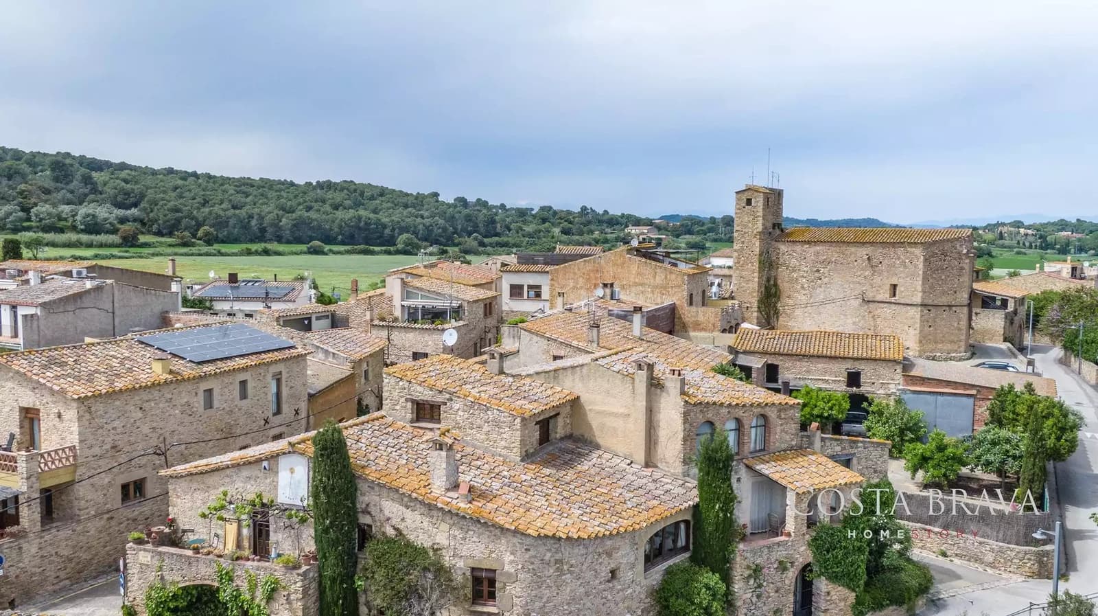 3 soverom Rekkehus til leie i Forallac - € 5 000 (Ref: 9068905)