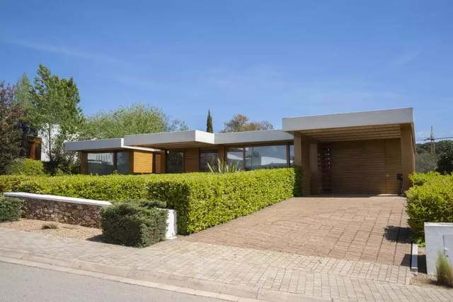 4 bedroom Villa for sale in Caldes de Malavella with pool garage - € 2,300,000 (Ref: 9128479)