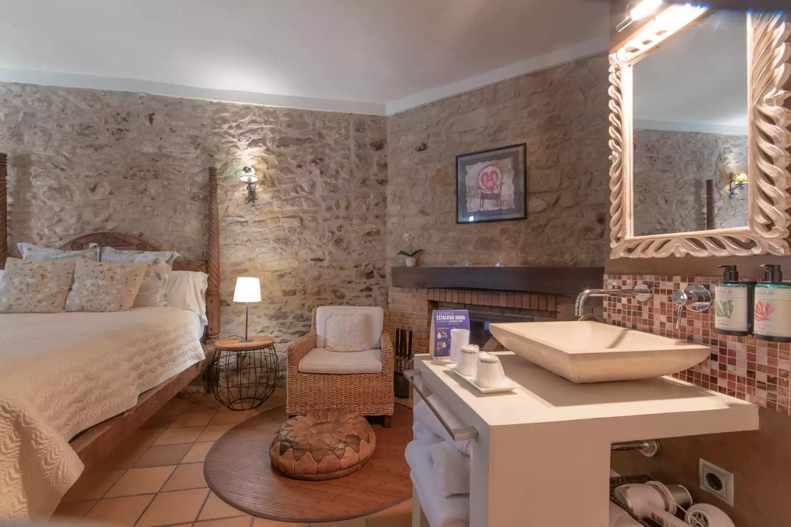 10 bedroom Hotel for sale in Madremanya with pool - € 2,475,000 (Ref: 9137301)