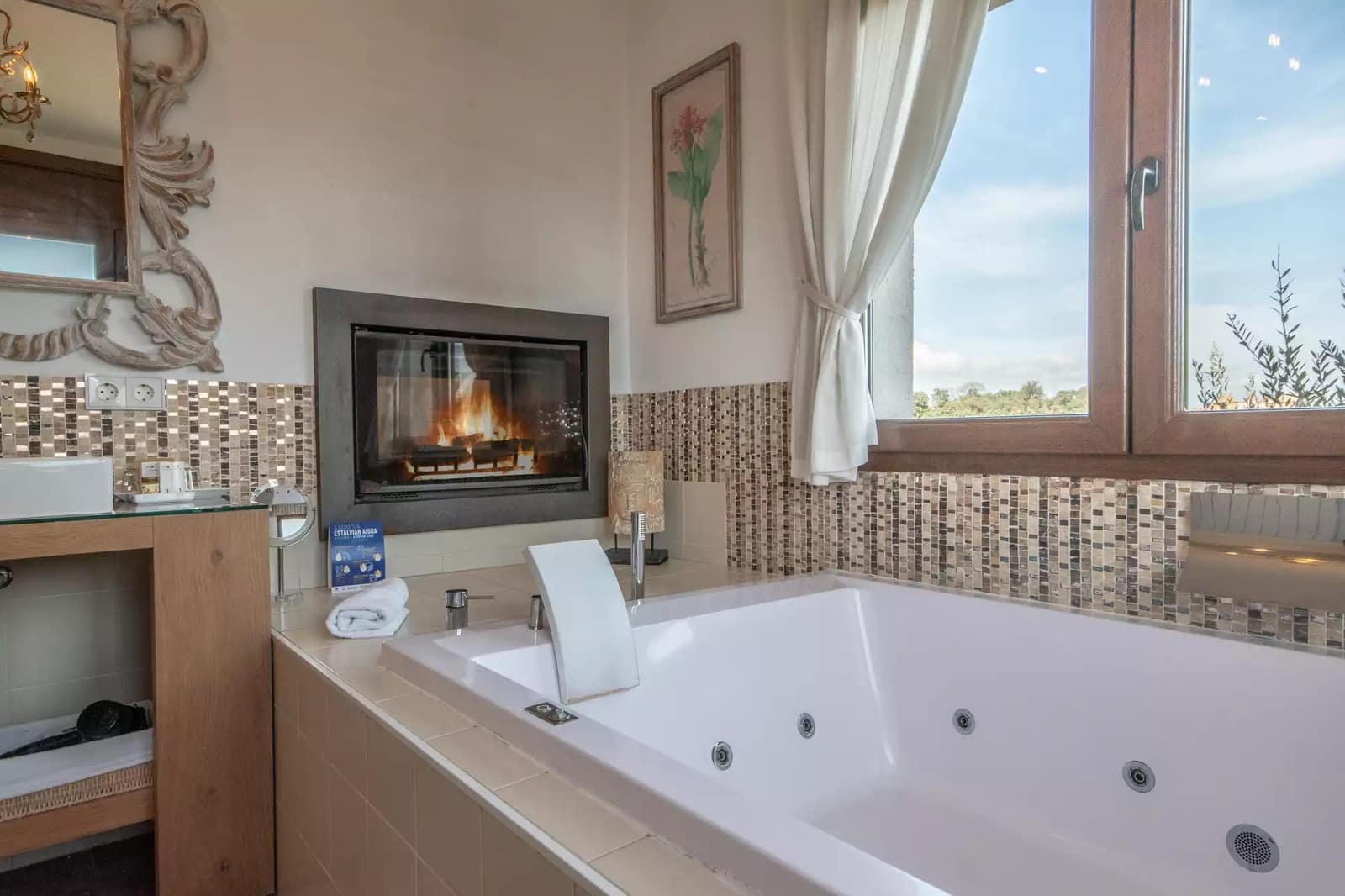 10 bedroom Hotel for sale in Madremanya with pool - € 2,475,000 (Ref: 9137301)