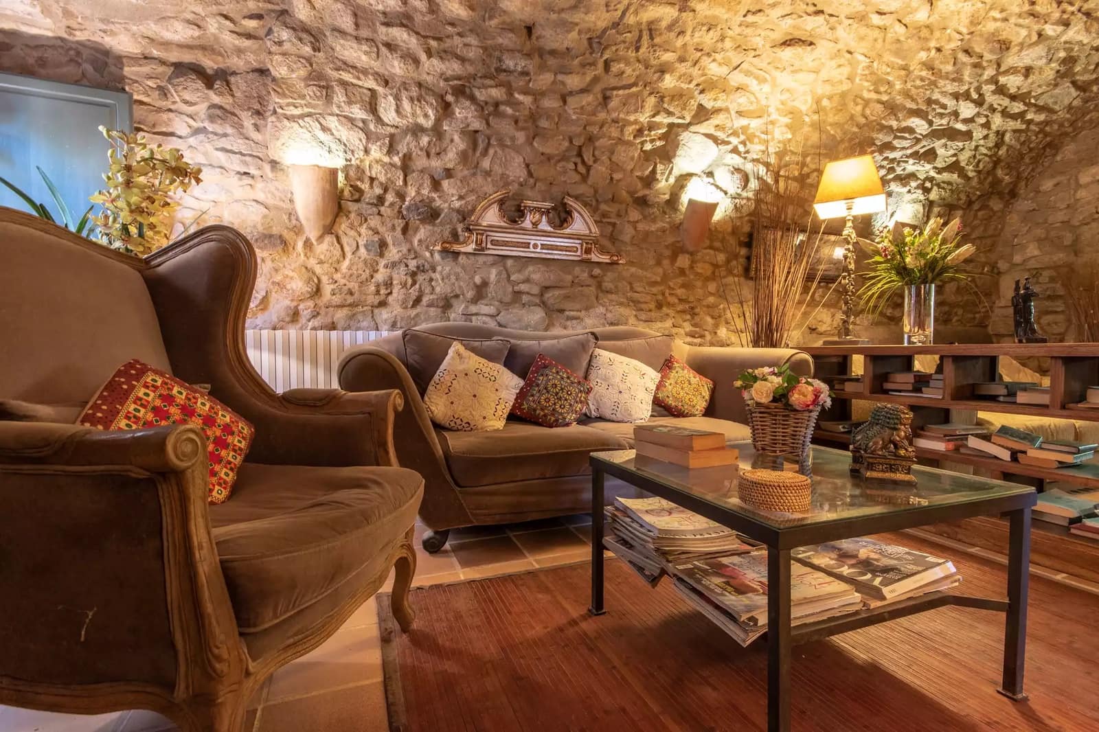 10 bedroom Hotel for sale in Madremanya with pool - € 2,475,000 (Ref: 9137301)