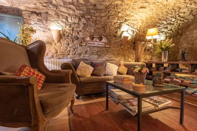 10 soverom Hotell til salgs i Madremanya med svømmebasseng - € 2 475 000 (Ref: 9137301)