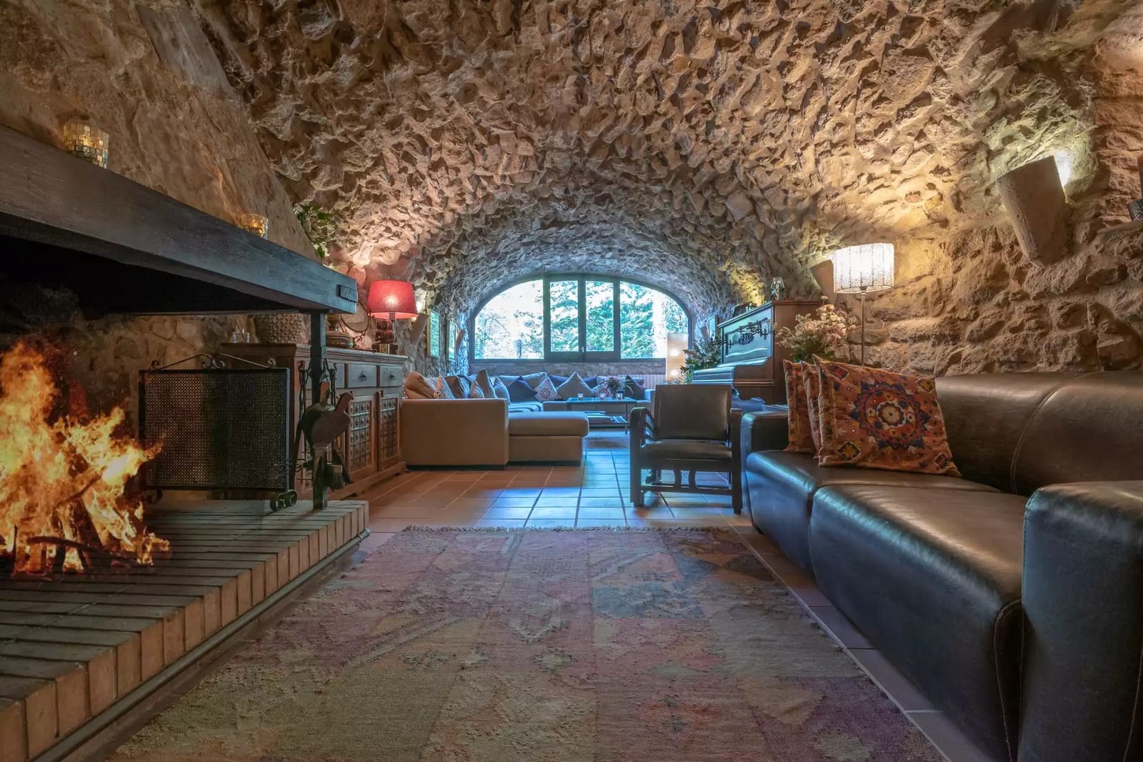 10 bedroom Hotel for sale in Madremanya with pool - € 2,475,000 (Ref: 9137301)