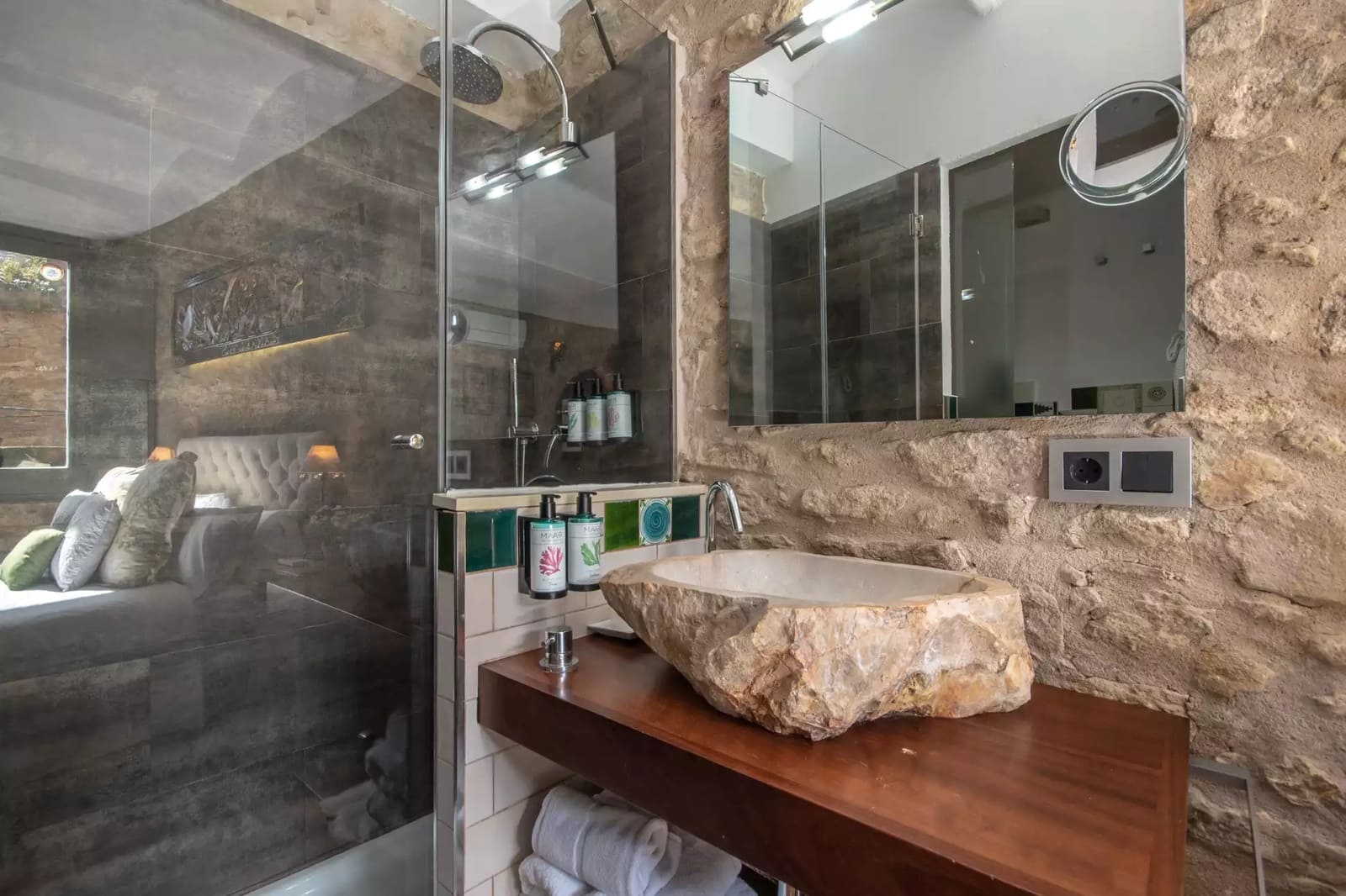 10 bedroom Hotel for sale in Madremanya with pool - € 2,475,000 (Ref: 9137301)