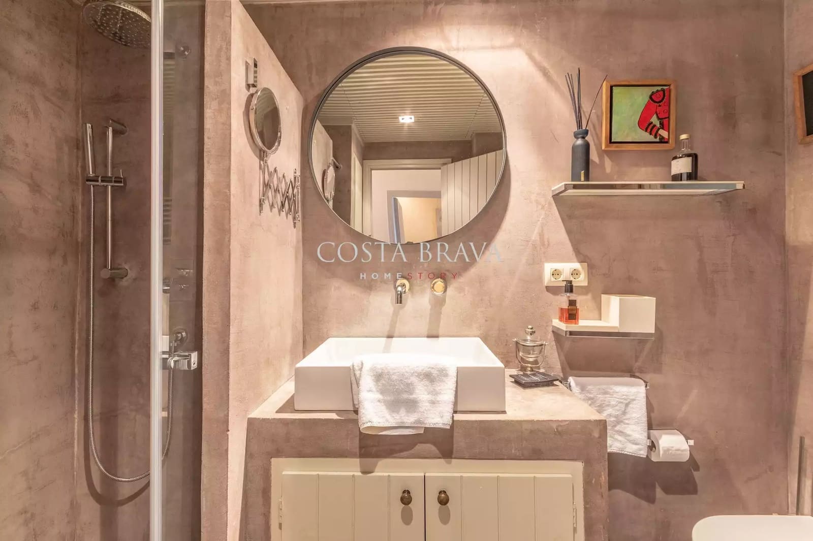 3 bedroom Apartment for sale in Sant Antoni de Calonge with garage - € 1,665,000 (Ref: 9137302)