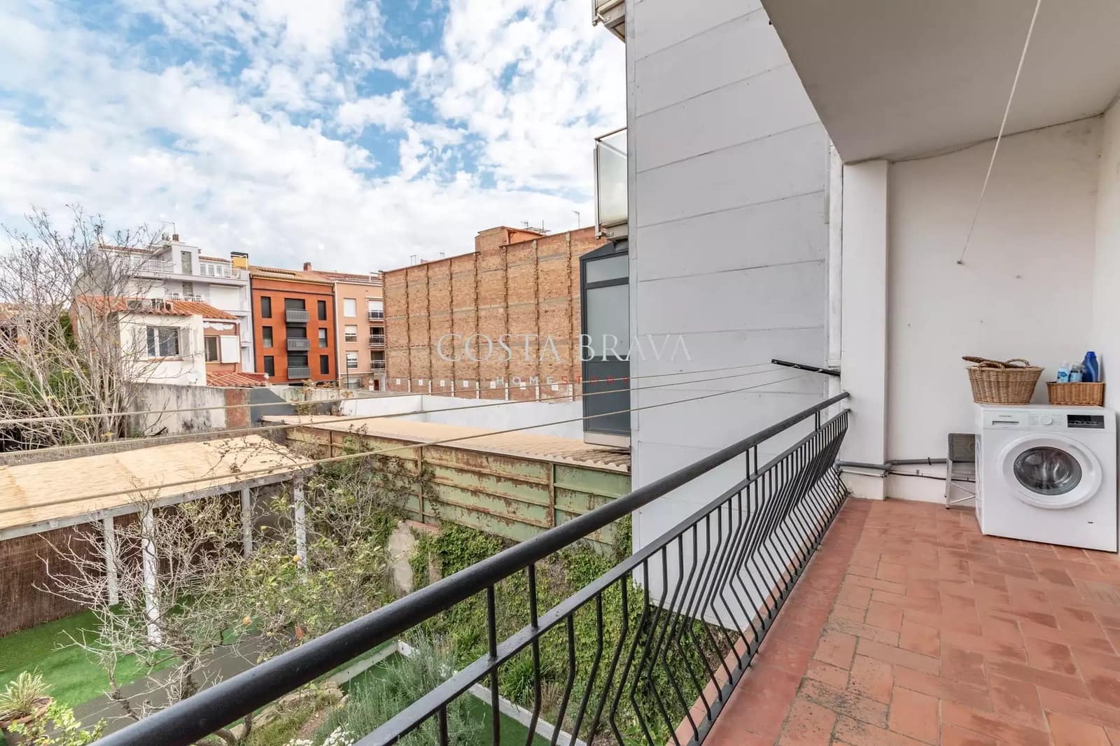 3 bedroom Apartment for sale in Sant Antoni de Calonge with garage - € 1,665,000 (Ref: 9137302)