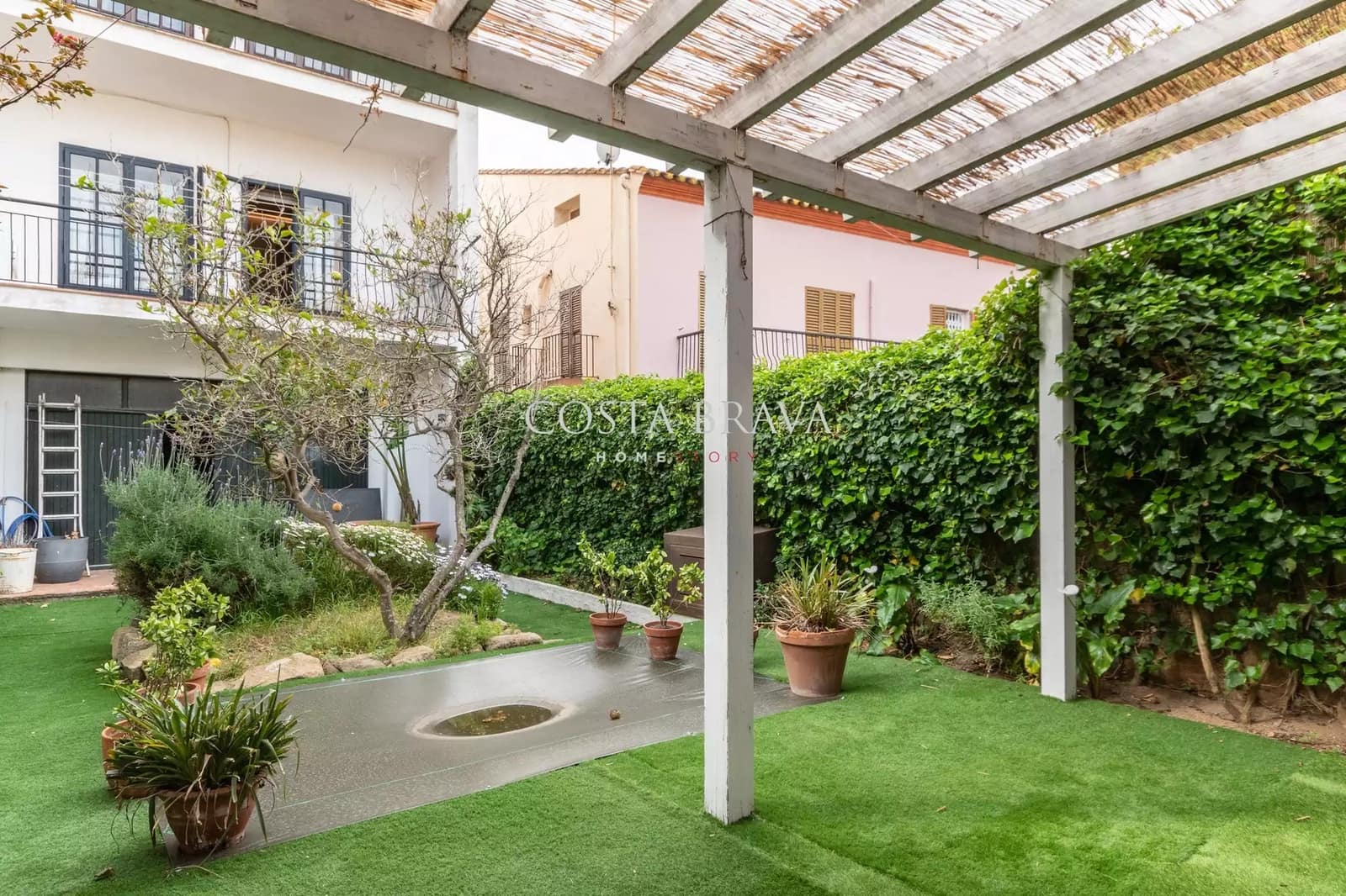 3 bedroom Apartment for sale in Sant Antoni de Calonge with garage - € 1,665,000 (Ref: 9137302)