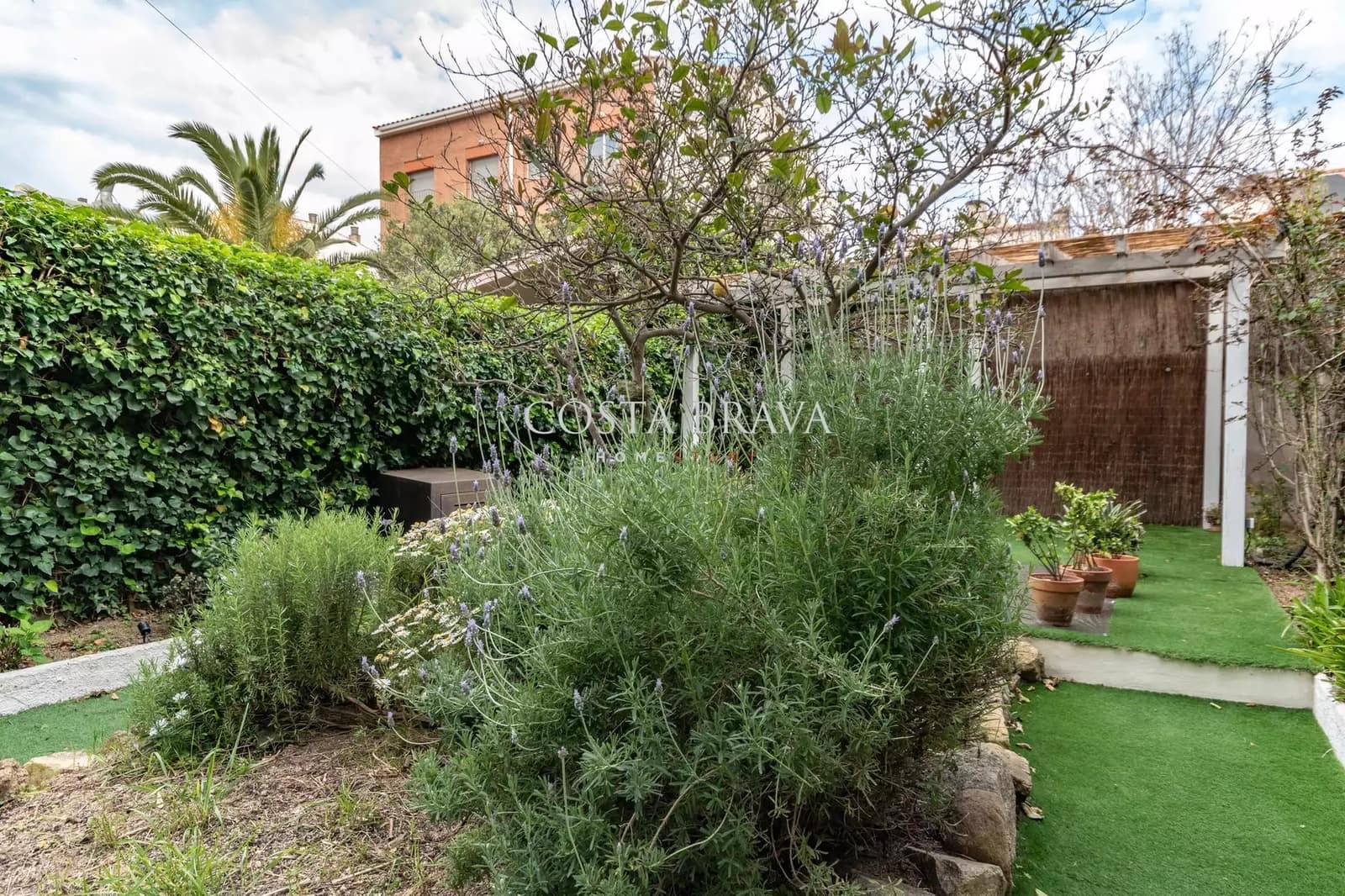 3 bedroom Apartment for sale in Sant Antoni de Calonge with garage - € 1,665,000 (Ref: 9137302)