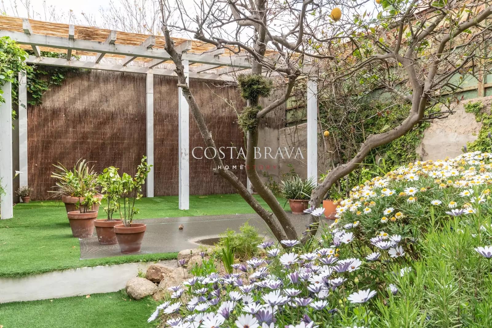 3 bedroom Apartment for sale in Sant Antoni de Calonge with garage - € 1,665,000 (Ref: 9137302)