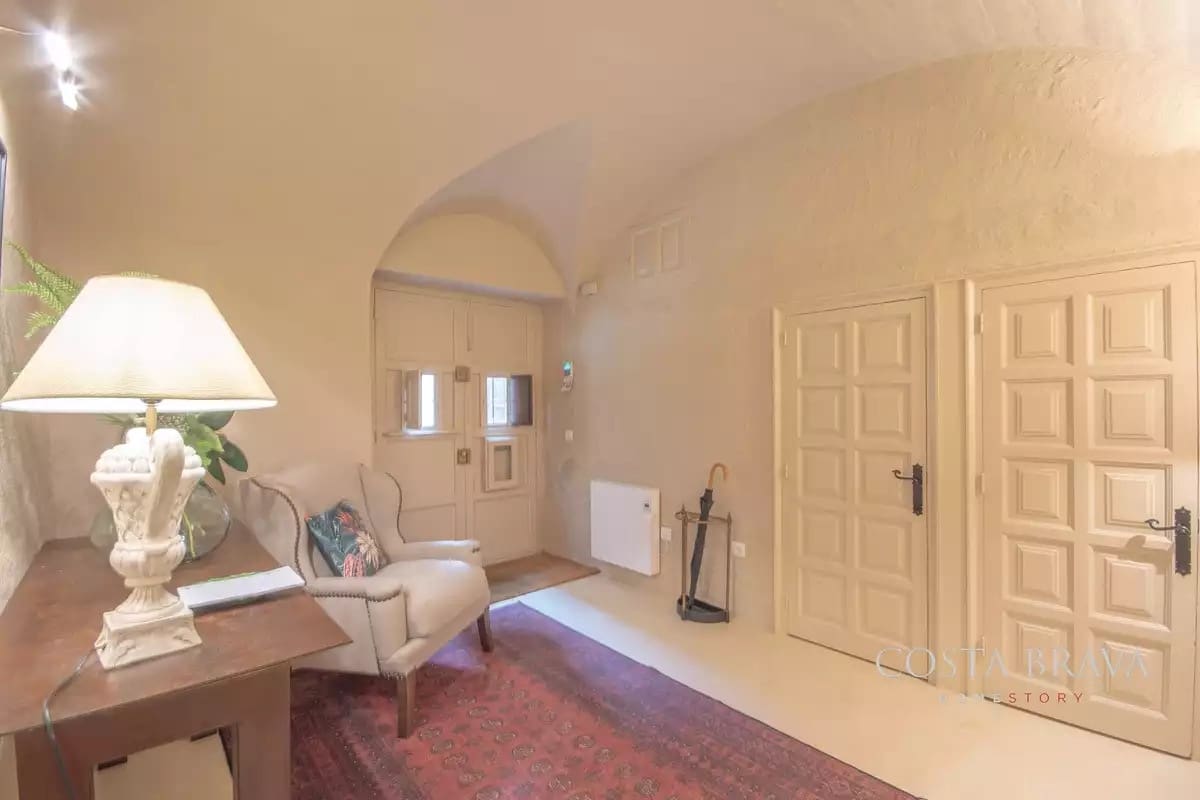 3 soveværelse Byhus til salg i Pals - € 950.000 (Ref: 9176561)