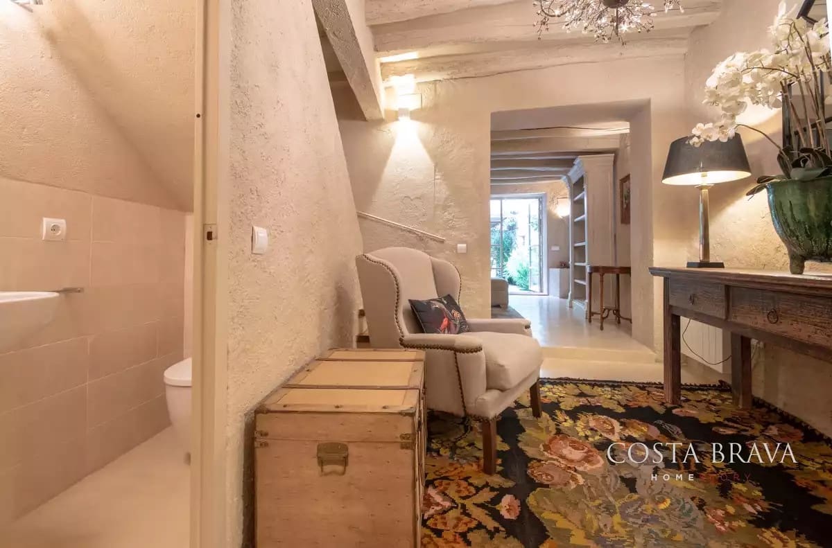 3 soveværelse Byhus til salg i Pals - € 950.000 (Ref: 9176561)