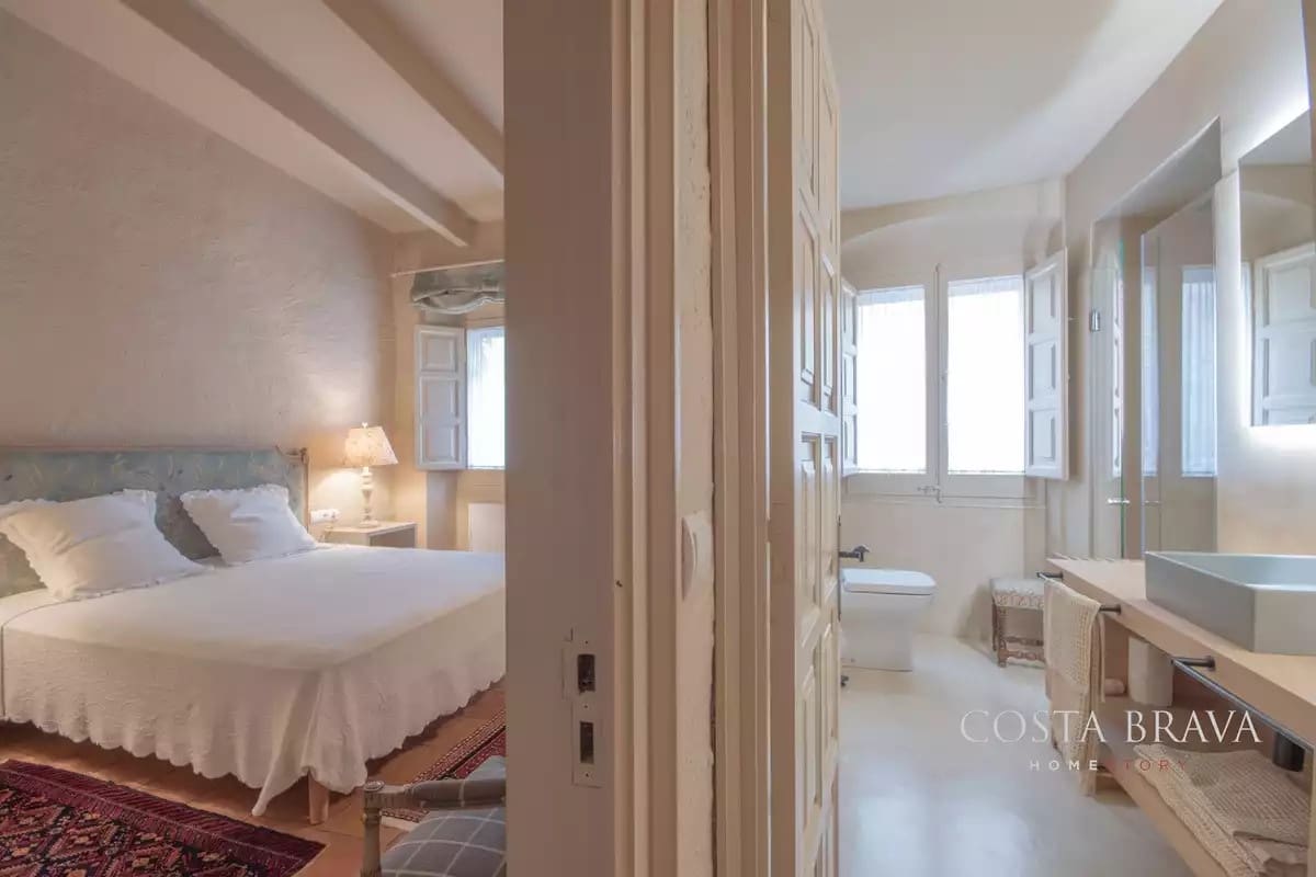 3 soveværelse Byhus til salg i Pals - € 950.000 (Ref: 9176561)