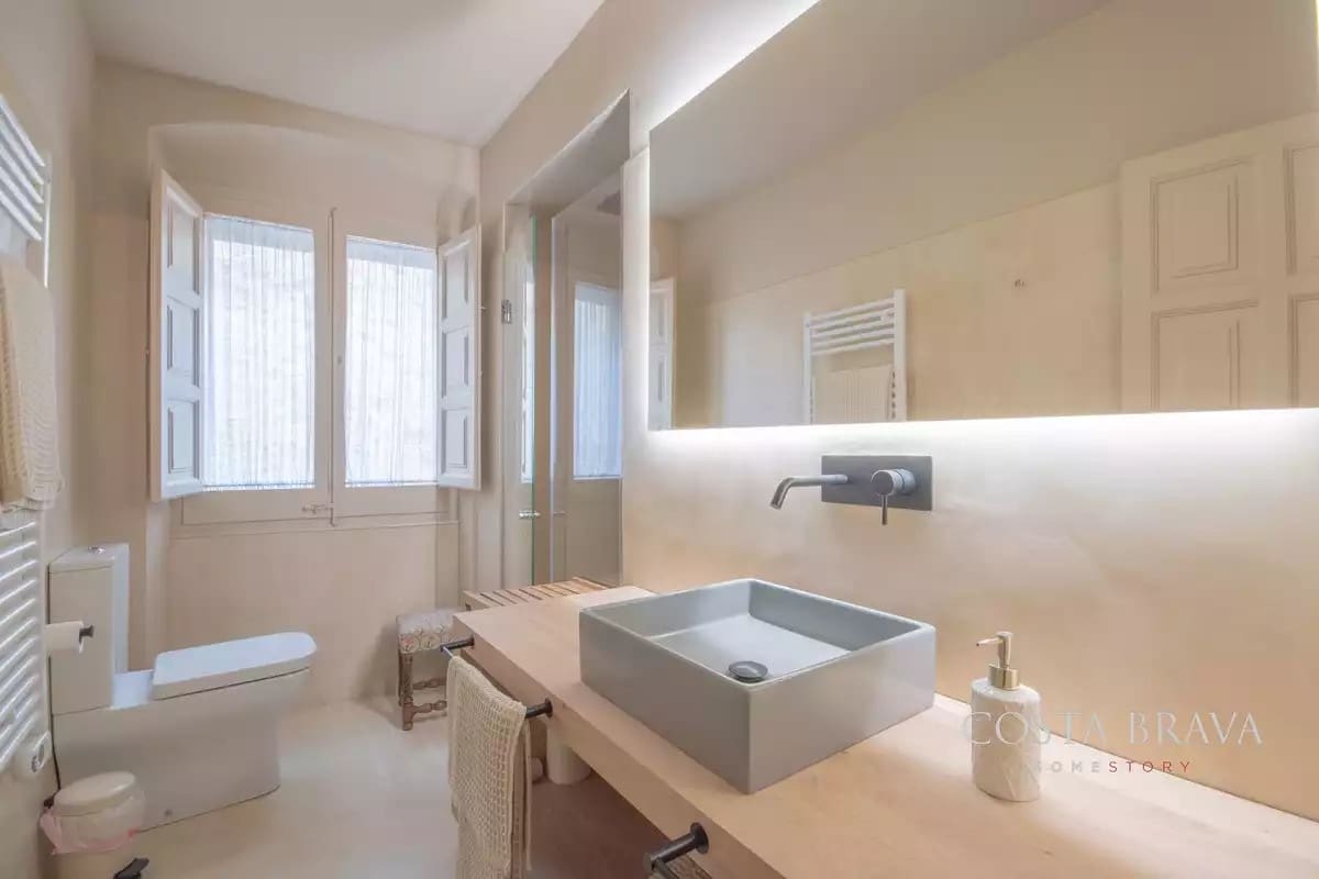 3 soveværelse Byhus til salg i Pals - € 950.000 (Ref: 9176561)