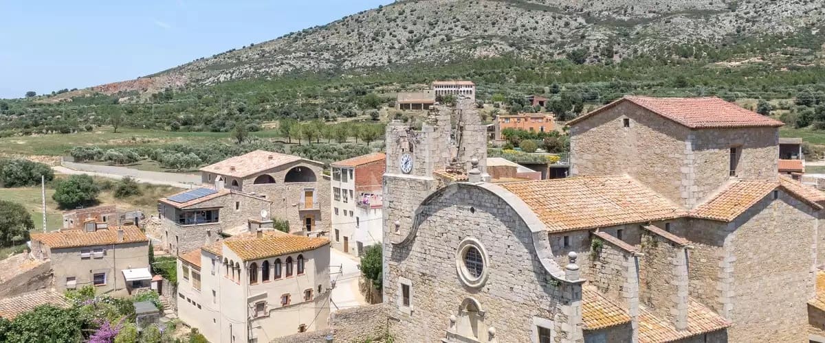 3 makuuhuone Rivitalo vuokrattavana paikassa Ulla mukana uima-altaan 
autotalli - 2 400 € (Ref: 9252230)