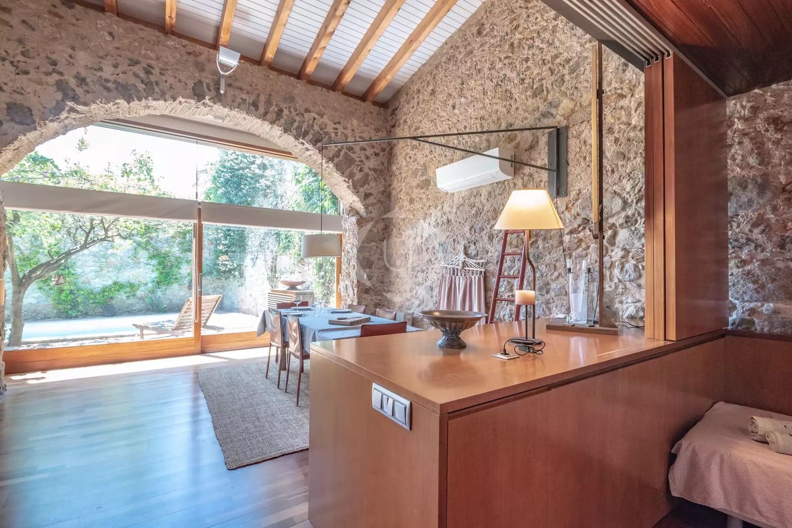 3 soveværelse Rækkehus til leje i Ulla med swimmingpool garage - € 2.400 (Ref: 9252230)