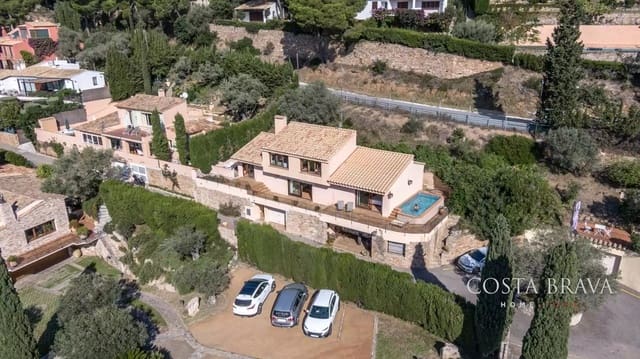 4 slaapkamer Villa te koop in Begur met garage - € 1.090.000 (Ref: 9308458)