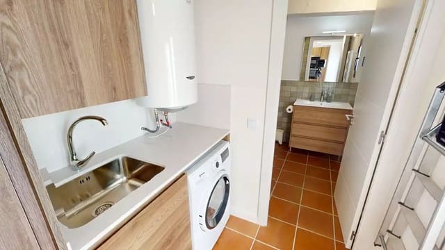 4 bedroom Apartment for rent in Palafrugell with garage - € 1,450 (Ref: 9371988)