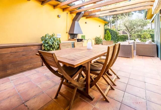 3 Zimmer Haus zu verkaufen in Pals mit Garage - 473.000 € (Ref: 9378943)