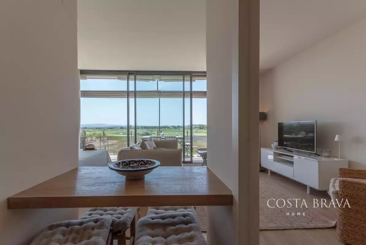 1 sypialnia Apartament do wynajęcia w Gualta z basenem garażem - 980 € (Ref: 9413964)