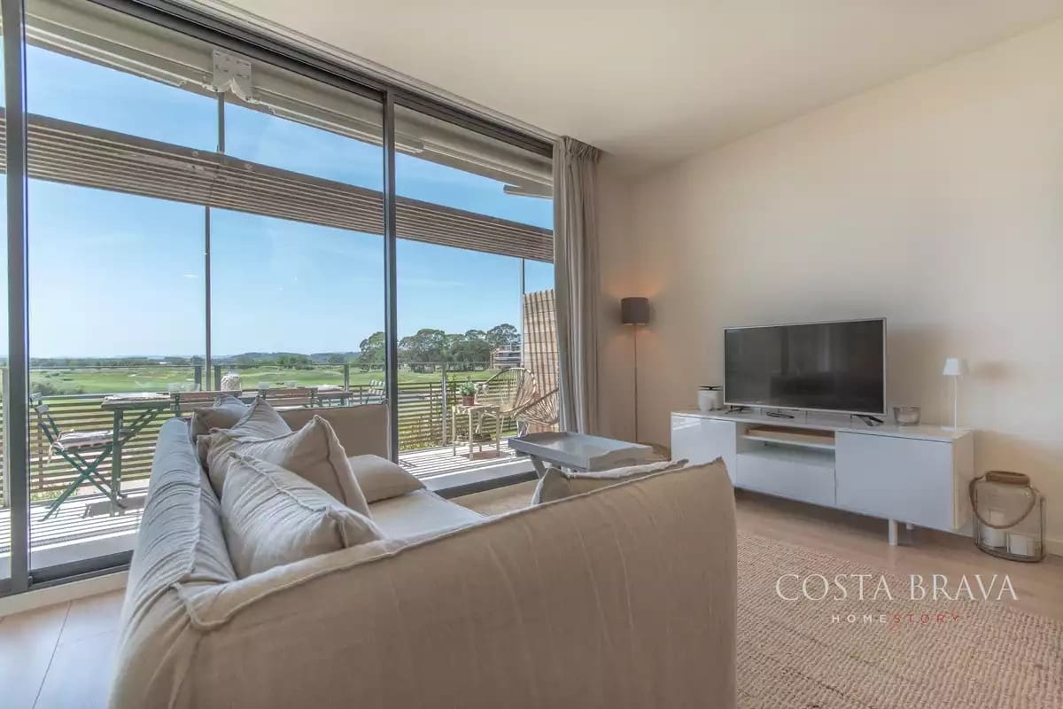 1 sypialnia Apartament do wynajęcia w Gualta z basenem garażem - 980 € (Ref: 9413964)