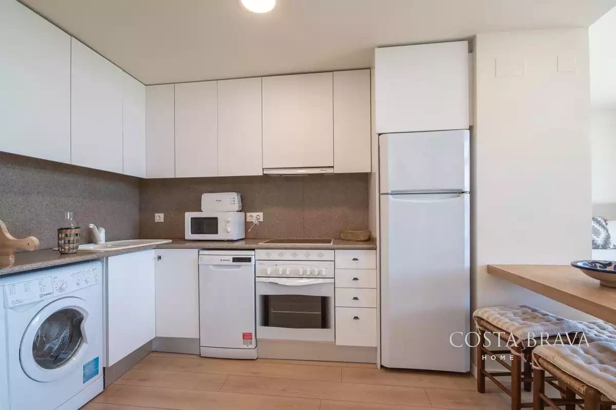 1 sypialnia Apartament do wynajęcia w Gualta z basenem garażem - 980 € (Ref: 9413964)