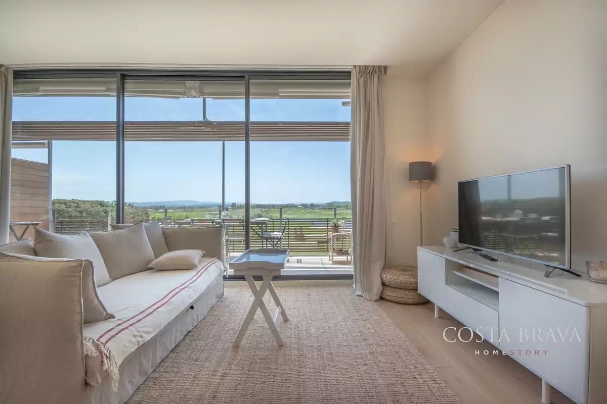 1 sypialnia Apartament do wynajęcia w Gualta z basenem garażem - 980 € (Ref: 9413964)