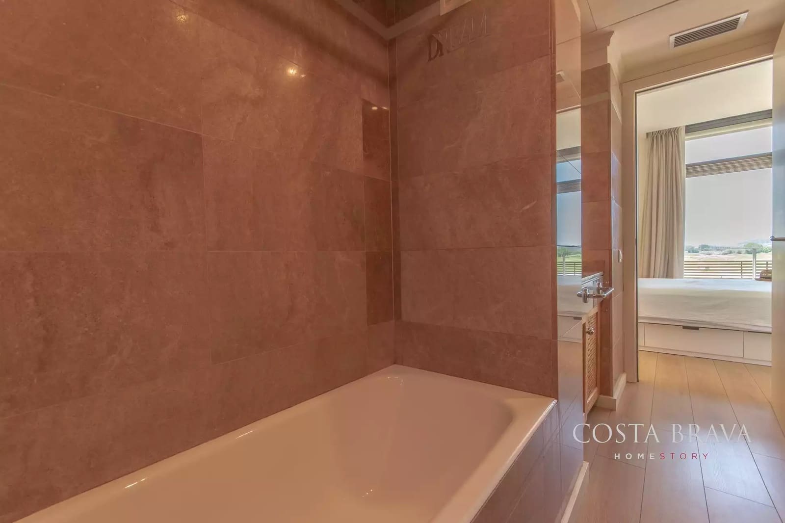 1 sovrum Lägenhet att hyra i Gualta med pool garage - 980 € (Ref: 9413964)