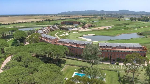 1 Zimmer Apartment zu vermieten in Gualta mit Pool Garage - 980 € (Ref: 9413964)