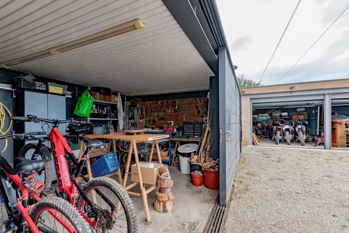 8 soveværelse Finca/Landehus til salg i Forallac med swimmingpool garage - € 4.900.000 (Ref: 9413965)