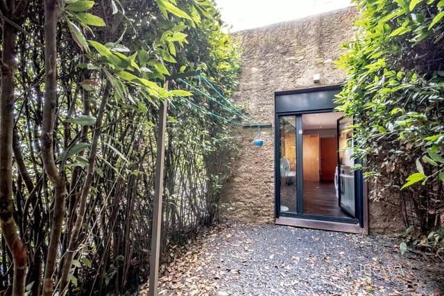 8 soveværelse Finca/Landehus til salg i Forallac med swimmingpool garage - € 4.900.000 (Ref: 9413965)