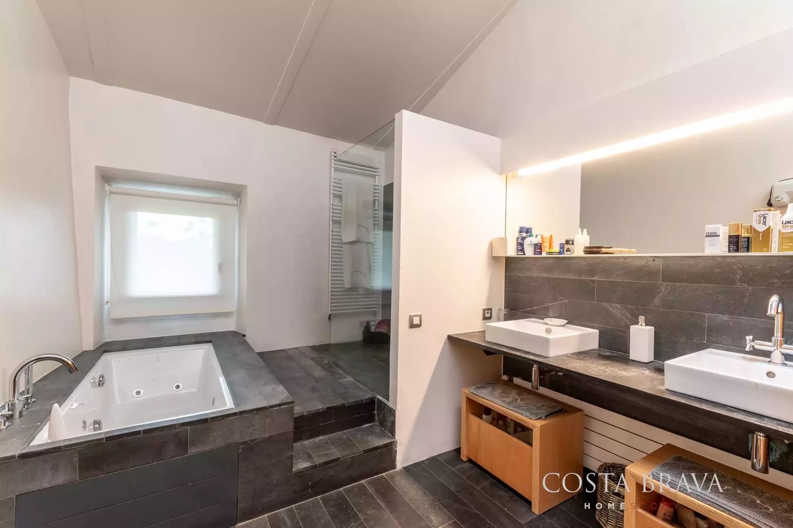 8 quarto Quinta/Casa Rural para venda em Forallac com piscina garagem - 4 900 000 € (Ref: 9413965)