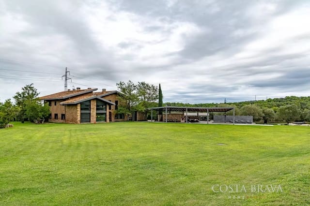 8 quarto Quinta/Casa Rural para venda em Forallac com piscina garagem - 4 900 000 € (Ref: 9413965)