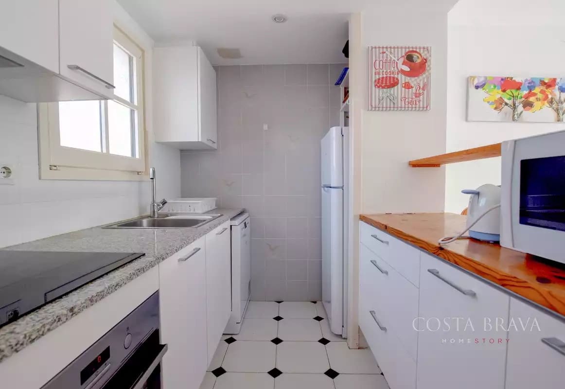 2 bedroom Apartment for sale in Pals with garage - € 340,000 (Ref: 9504157)