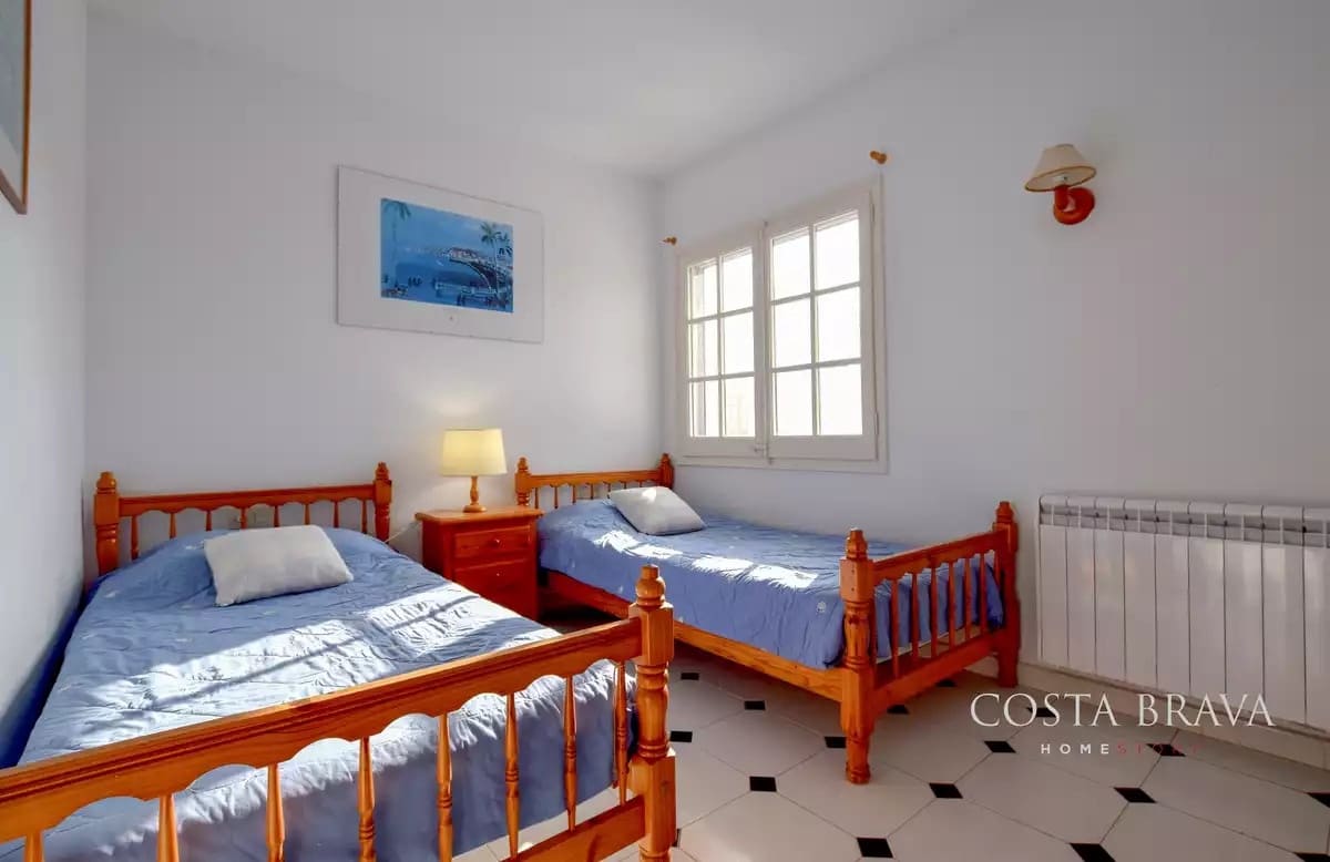 2 bedroom Apartment for sale in Pals with garage - € 340,000 (Ref: 9504157)