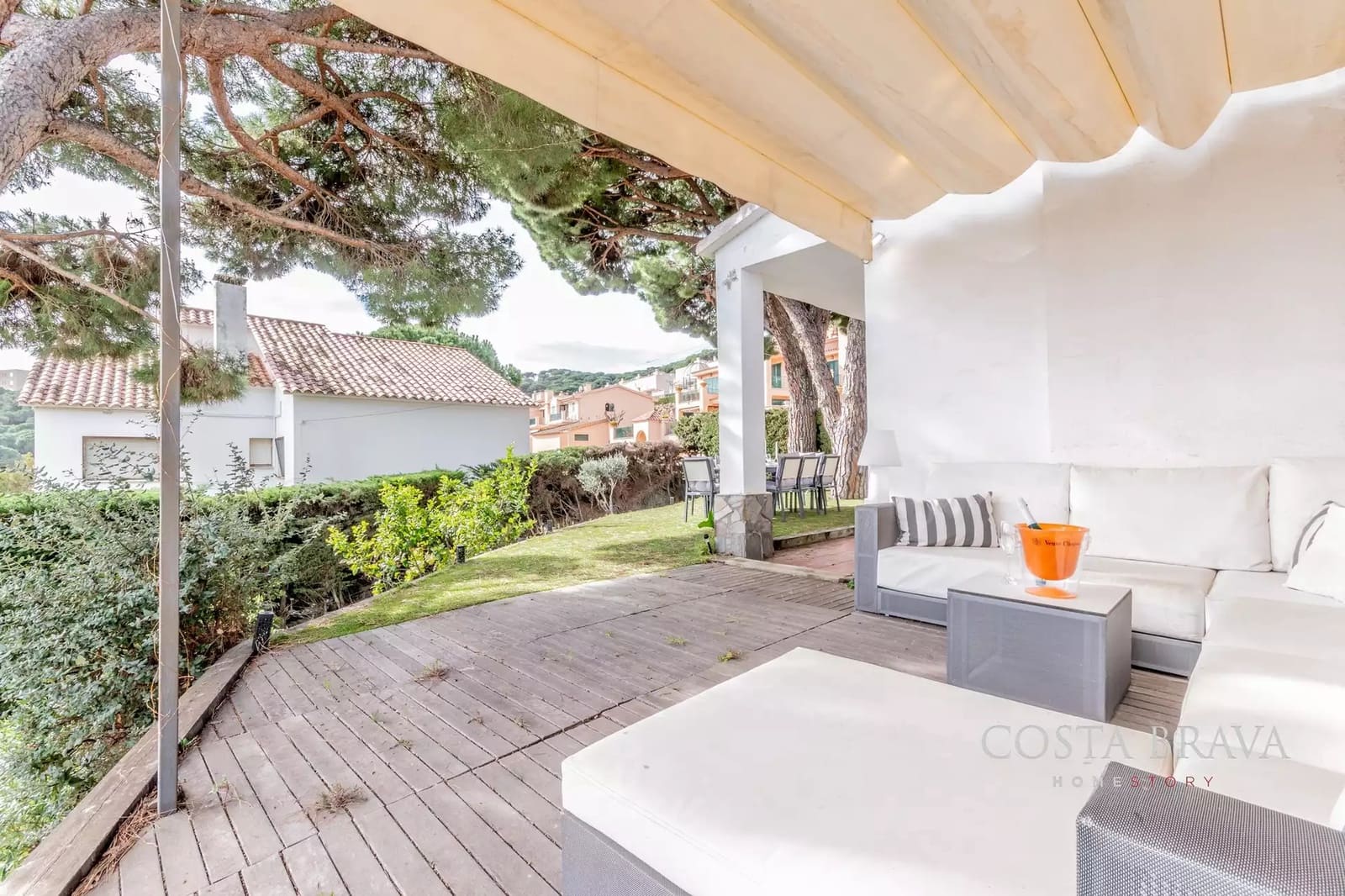 Chalet de 4 habitaciones en Sant Feliu de Guíxols en venta con garaje - 680.000 € (Ref: 9607990)